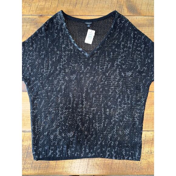 NWT Womens Torrid Black Short Sleeve Eyelet Beach‎ Cover Up Sweater Size 1 - Picture 1 of 8